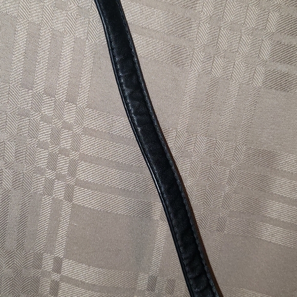 Vegan Leather Nine West Wristlet (bin 5) - Picture 3 of 8